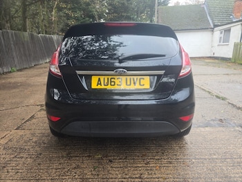 Used Ford Fiesta 2015 for sale - 76693058: Photo