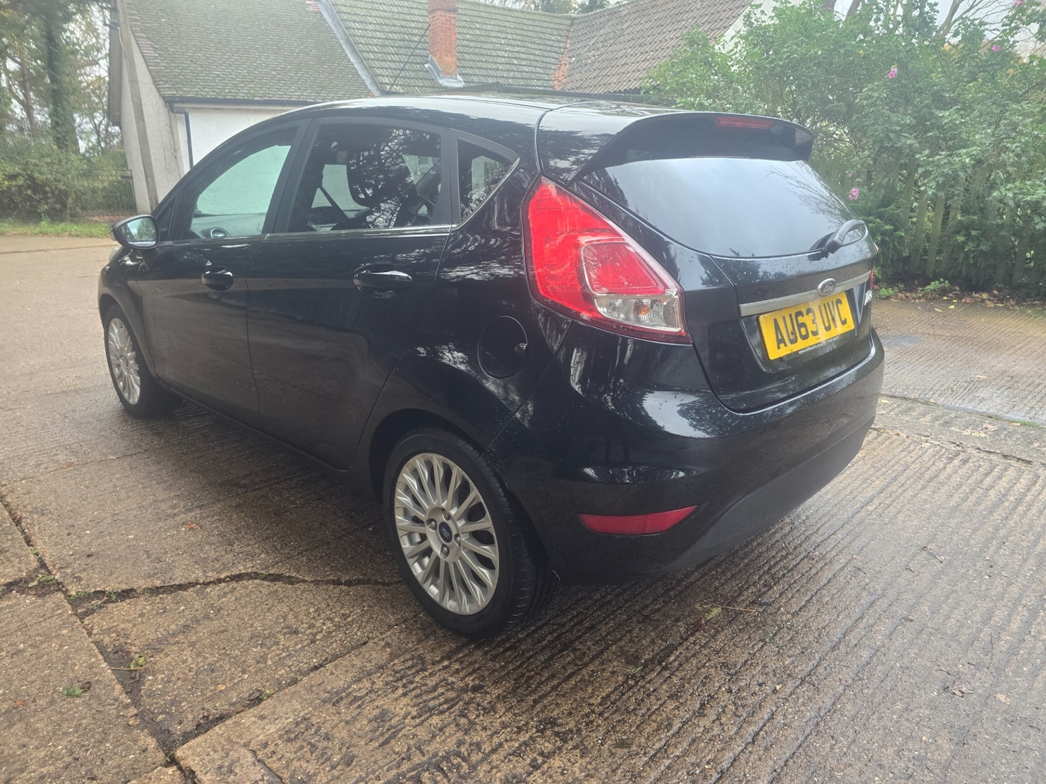 Used Ford Fiesta 2015 for sale - 76693058: Photo 4