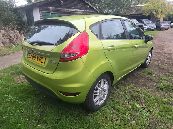 Used Ford Fiesta 2009 for sale - 76268697: Photo 2