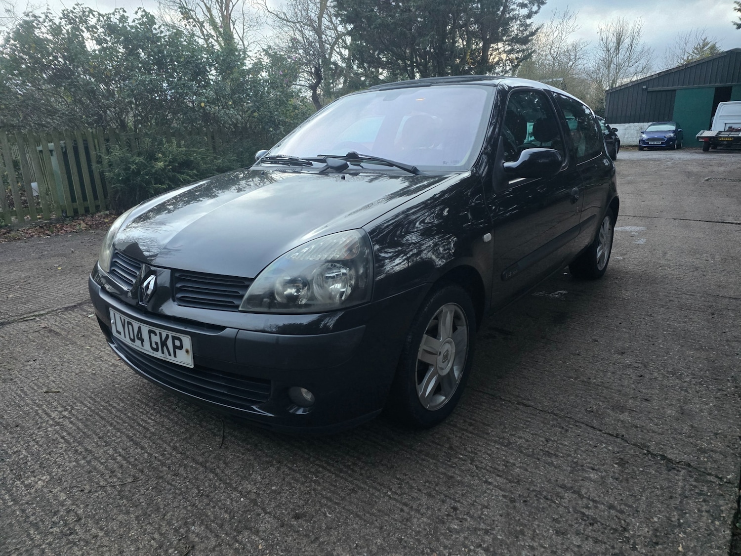 Used Renault Clio 2004 for sale - 76910853: Photo 5