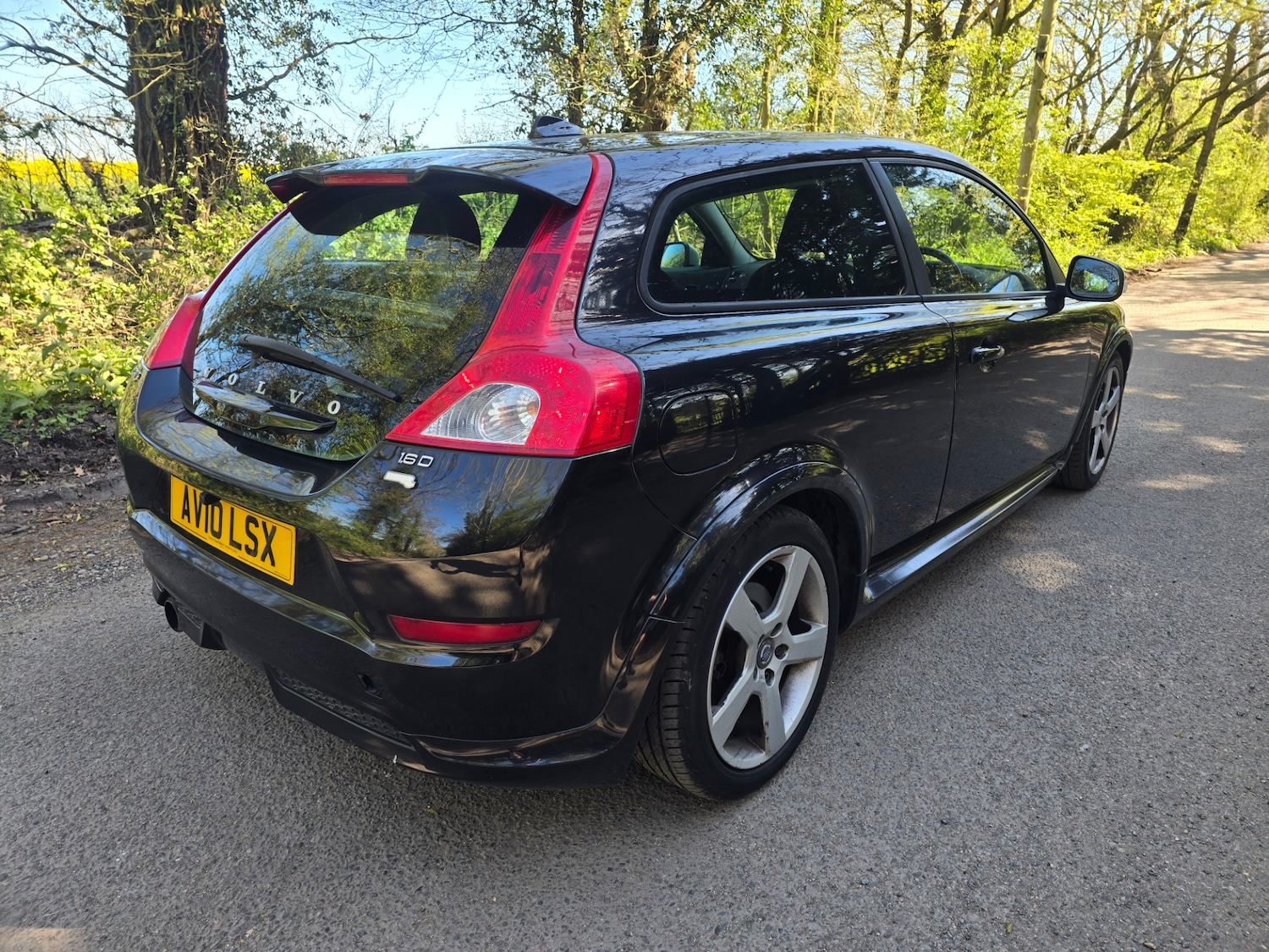 Used Volvo C30 2010 for sale - 78155286: Photo 2