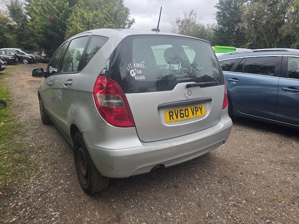 Used Mercedes-Benz A-Class 2010 for sale - 76275059: Photo 4