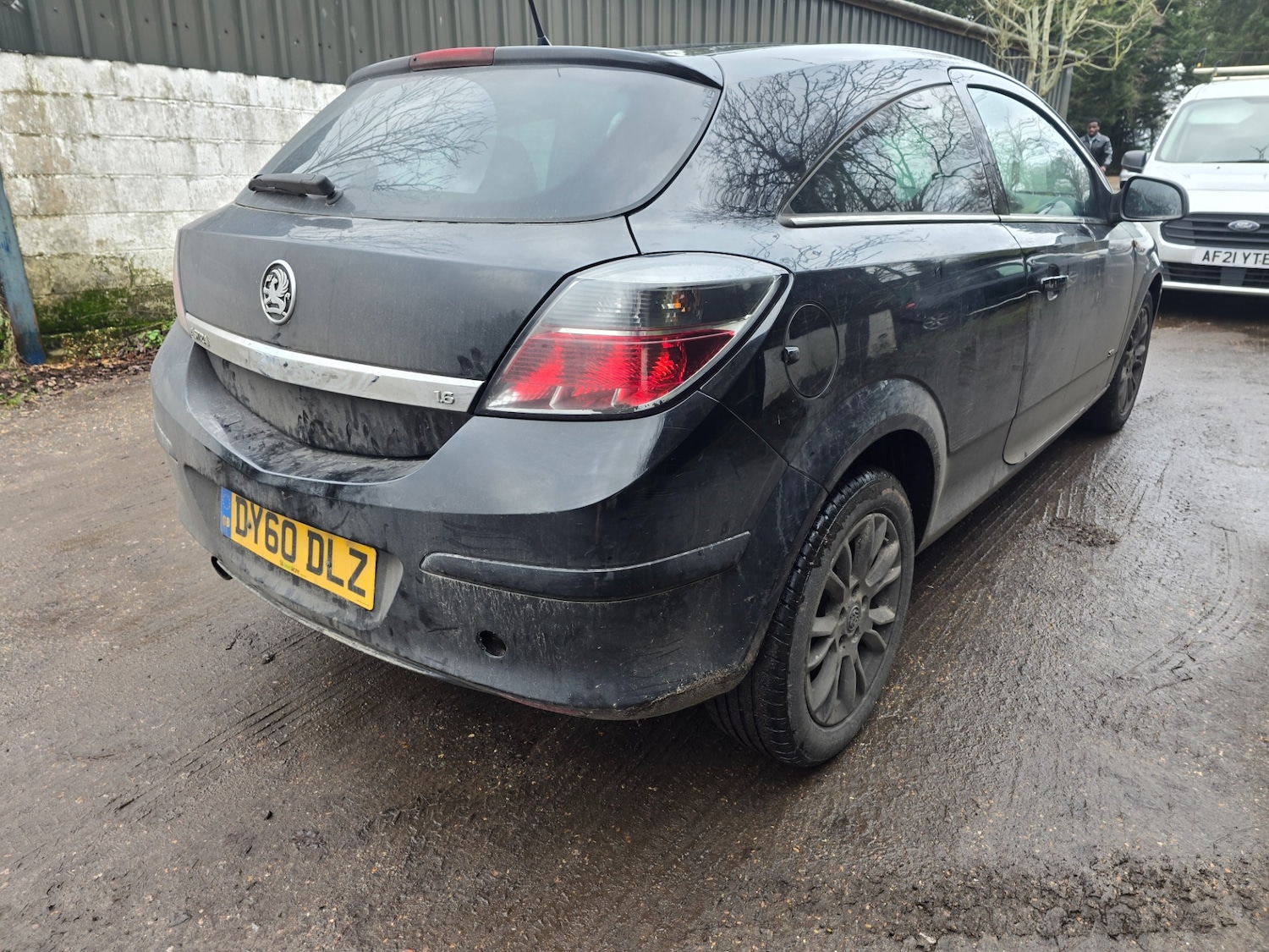 Used Vauxhall Astra 2010 for sale - 77522421: Photo 2