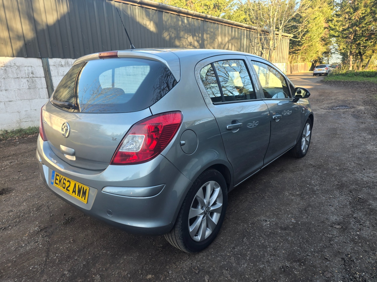 Used Vauxhall Corsa 2012 for sale - 77089582: Photo 2