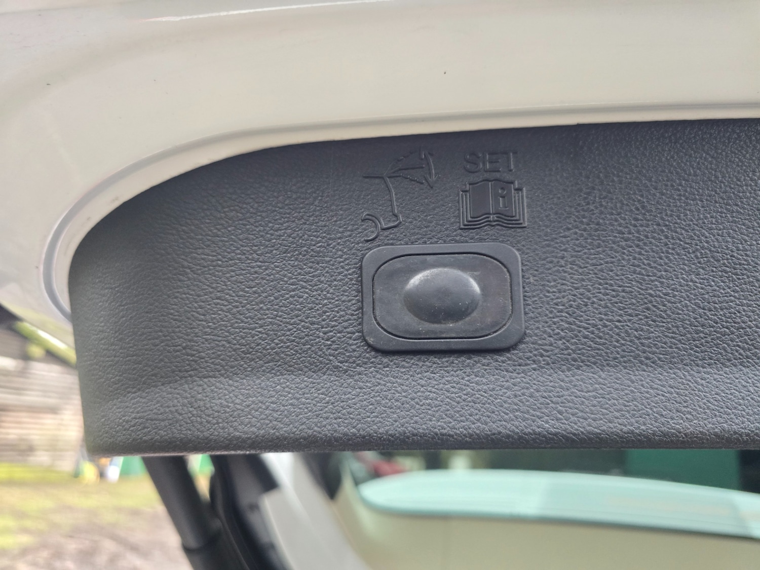 Used Ford Kuga 2014 for sale - 77423604: Photo 14