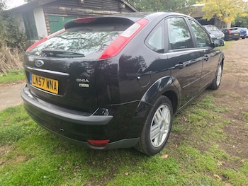 Used Ford Focus 2007 for sale - 76302141: Photo 2