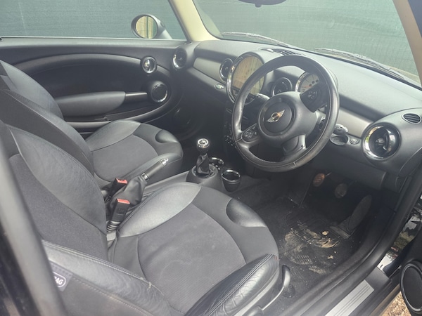 Used MINI Hatch 2011 for sale - 76210903: Photo 4