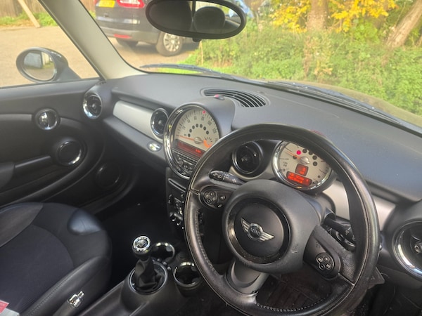 Used MINI Hatch 2011 for sale - 76210903: Photo 7