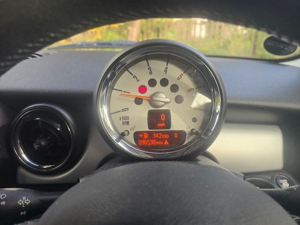 Used MINI Hatch 2011 for sale - 76210903: Photo 8