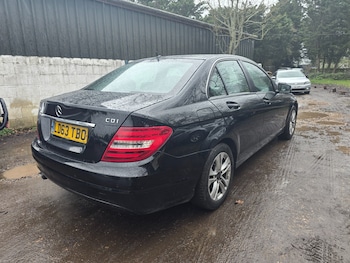 Used Mercedes-Benz C Class 2013 for sale - 77628873: Photo