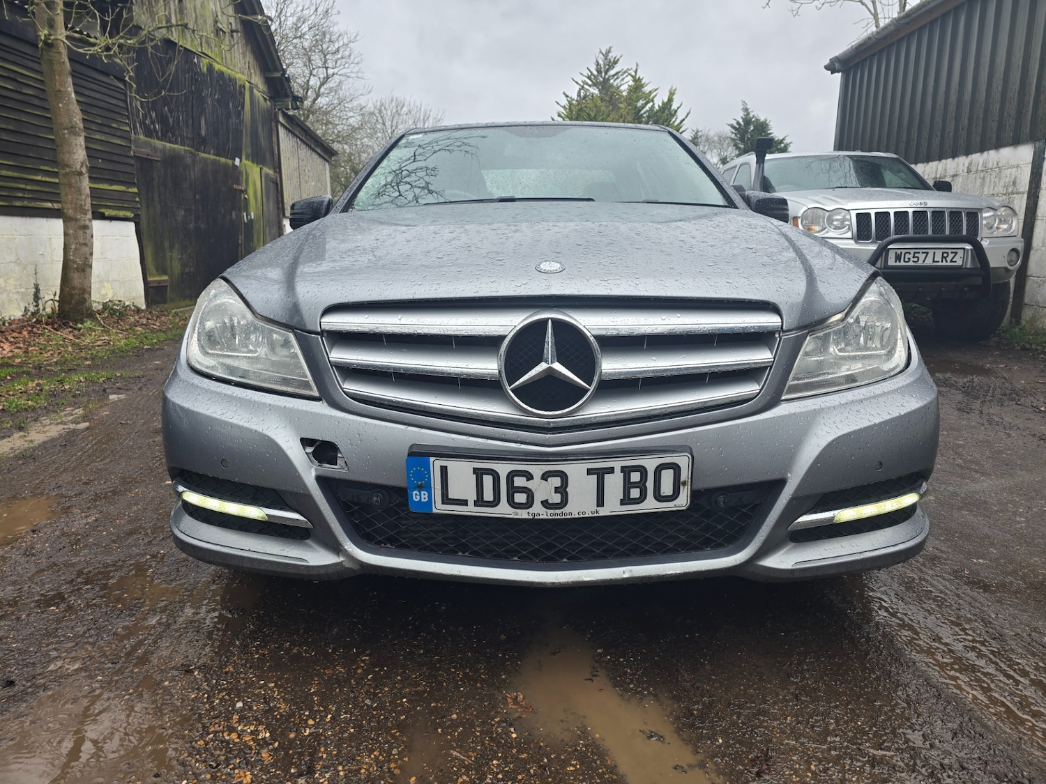 Used Mercedes-Benz C Class 2013 for sale - 77628873: Photo 6