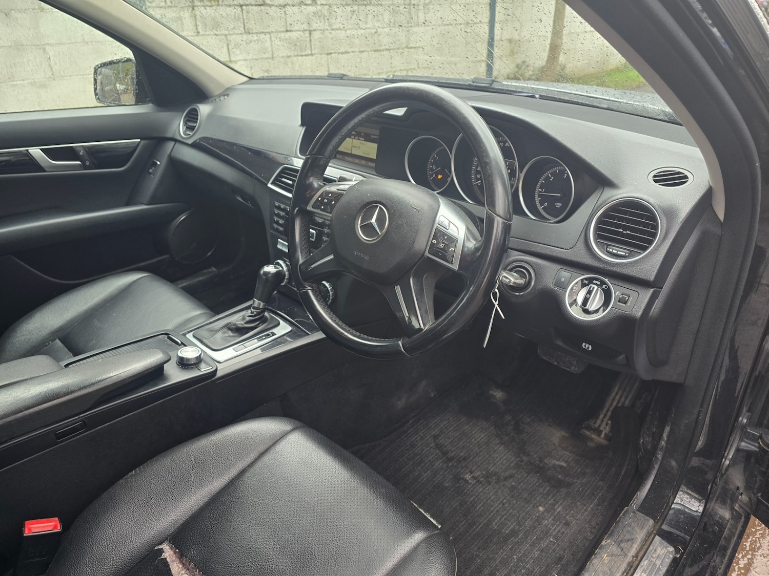 Used Mercedes-Benz C Class 2013 for sale - 77628873: Photo 7