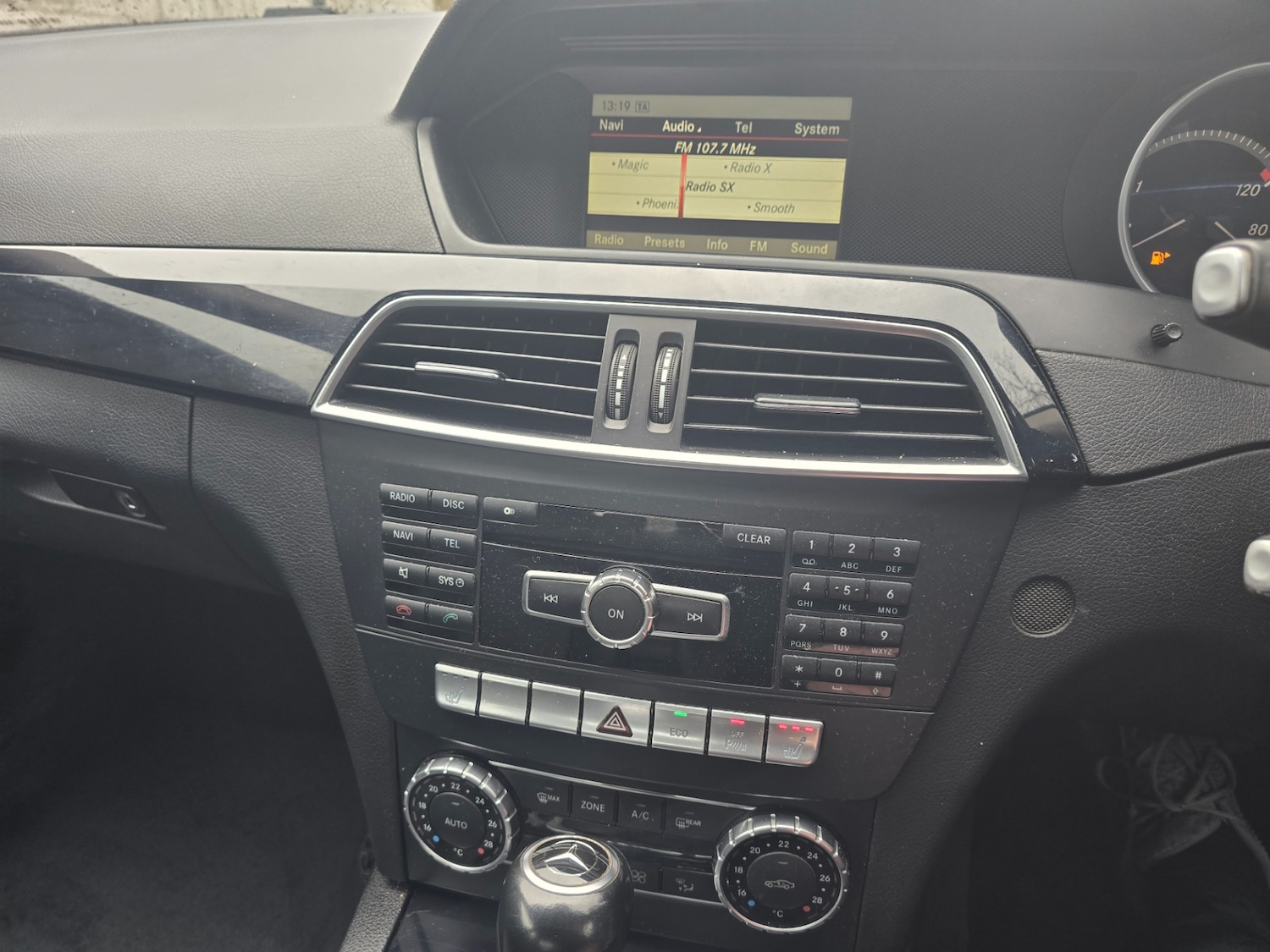 Used Mercedes-Benz C Class 2013 for sale - 77628873: Photo 9