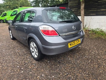 Used Vauxhall Astra 2006 for sale - 75346105: Photo