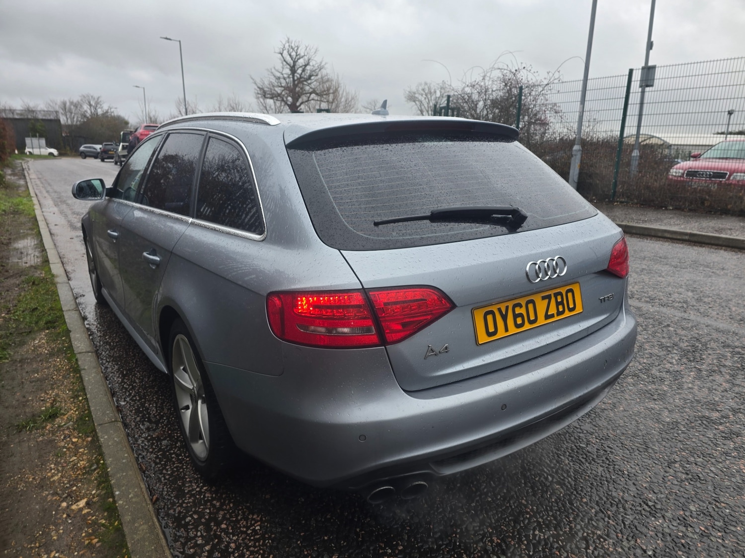 Used Audi A4 2010 for sale - 77303822: Photo 4