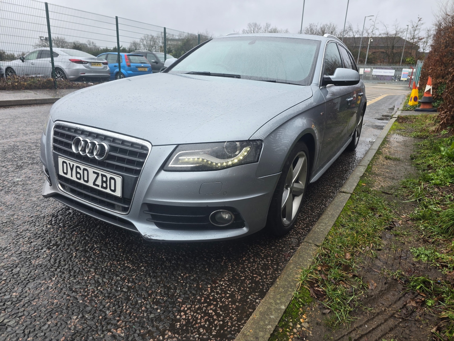 Used Audi A4 2010 for sale - 77303822: Photo 5
