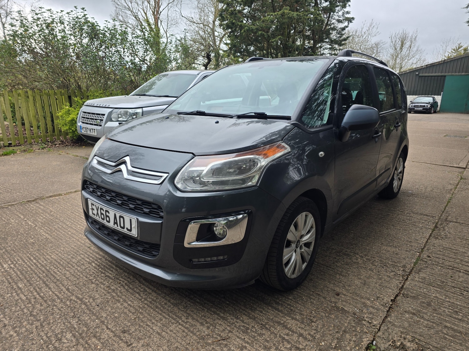 Used Citroen C3 Picasso 2016 for sale - 78155475: Photo 5