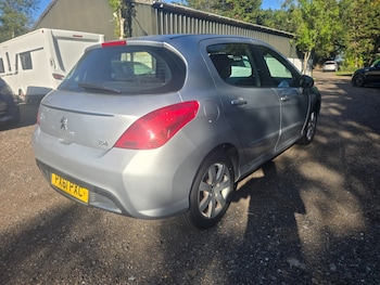Used Peugeot 308 2011 for sale - 76067353: Photo 2