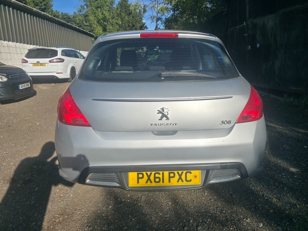Used Peugeot 308 2011 for sale - 76067353: Photo 3