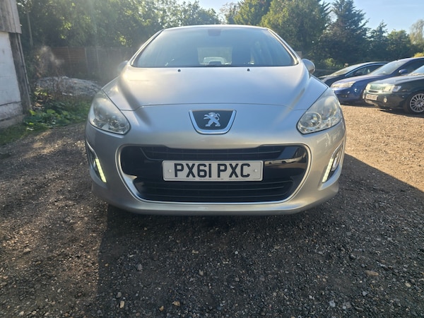 Used Peugeot 308 2011 for sale - 76067353: Photo 6