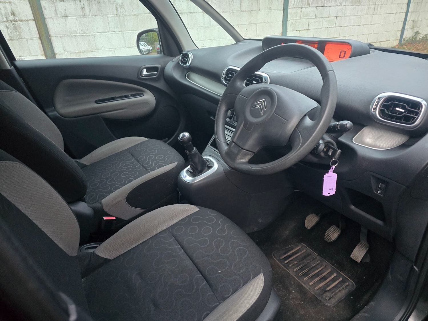 Used Citroen C3 Picasso 2009 for sale - 76971580: Photo 7
