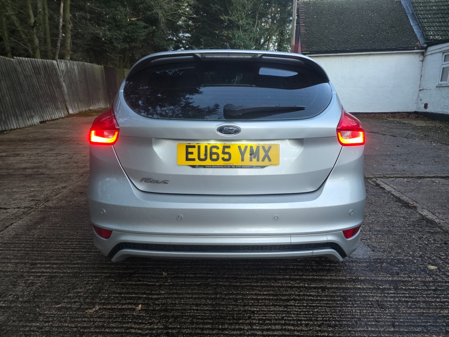 Used Ford Focus 2015 for sale - 76784279: Photo 3