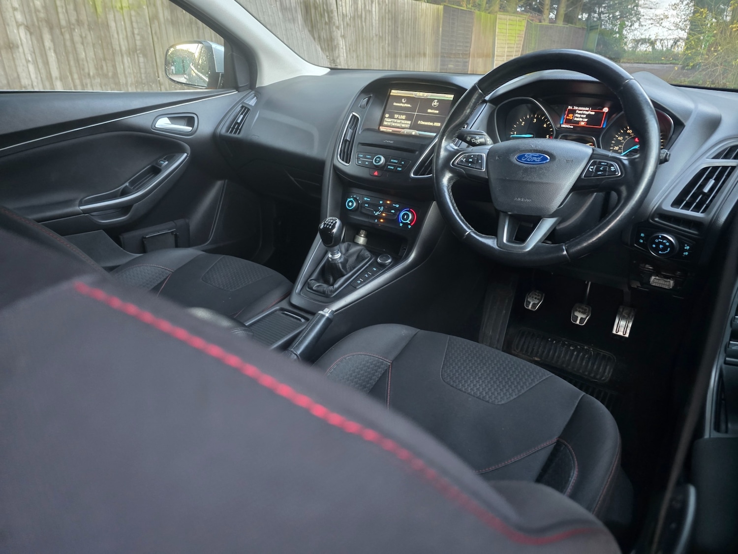 Used Ford Focus 2015 for sale - 76784279: Photo 7