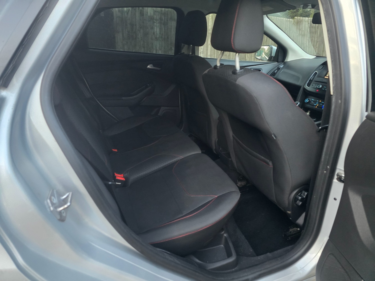 Used Ford Focus 2015 for sale - 76784279: Photo 8