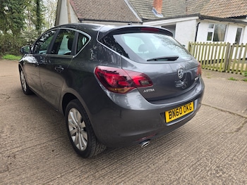 Used Vauxhall Astra 2010 for sale - 78078348: Photo