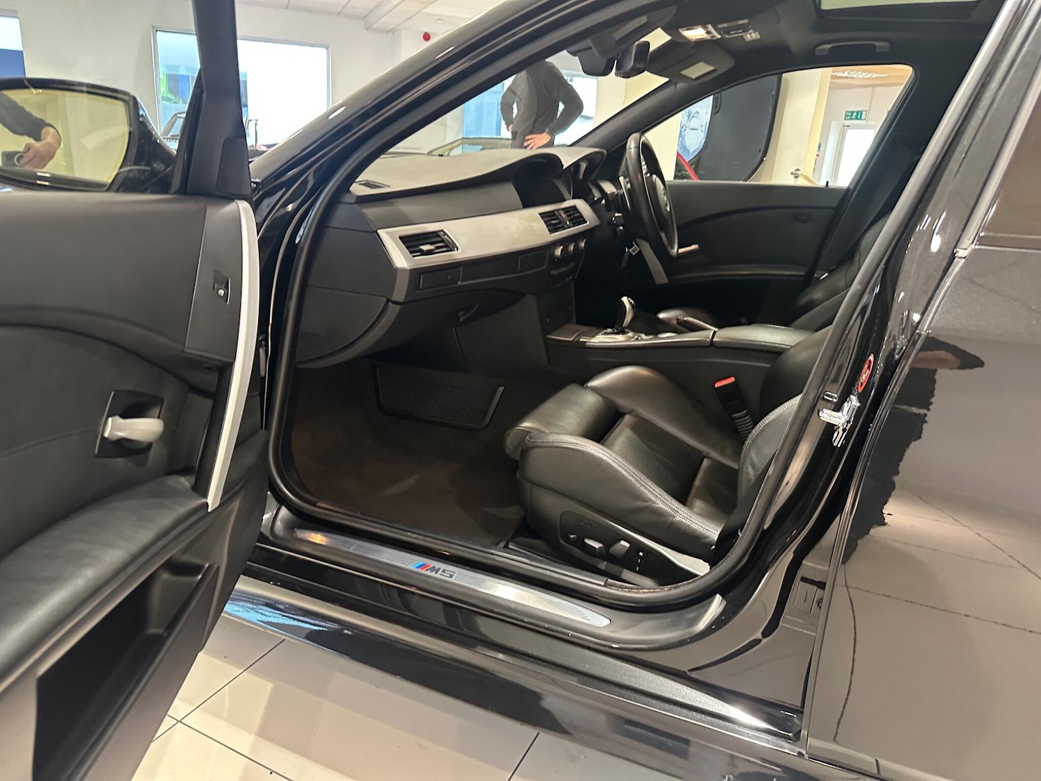 Used BMW M5 2006 for sale - 77769461: Photo 25