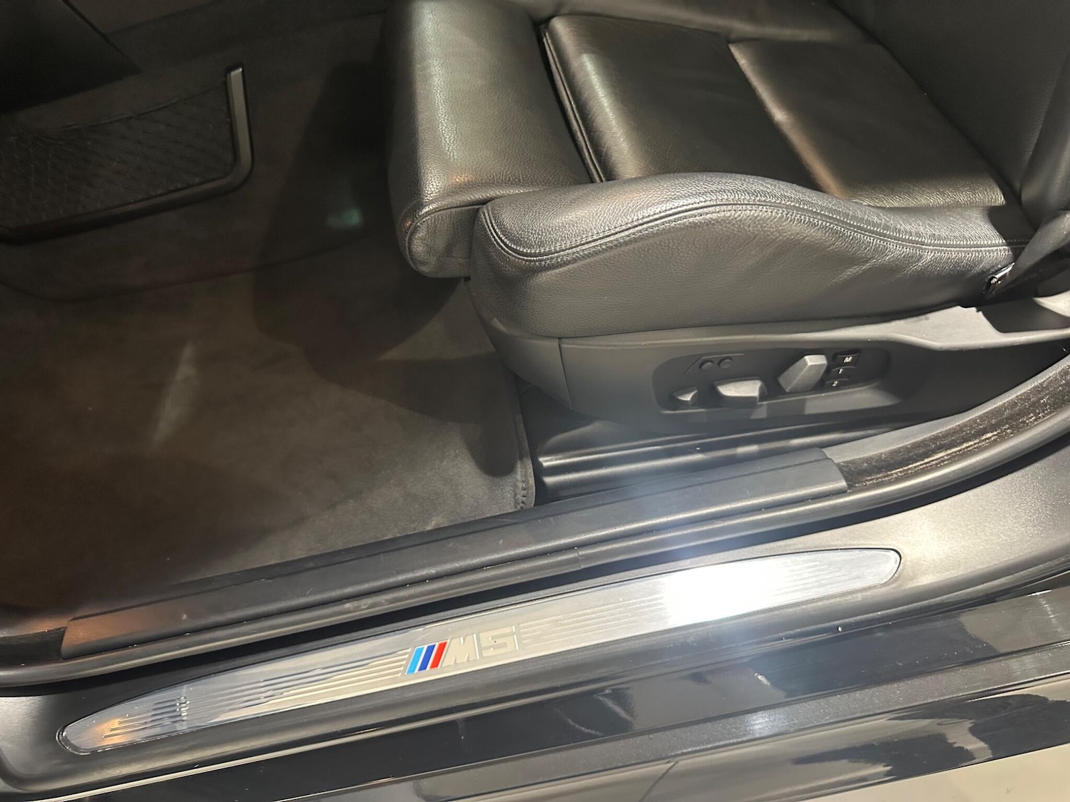 Used BMW M5 2006 for sale - 77769461: Photo 26