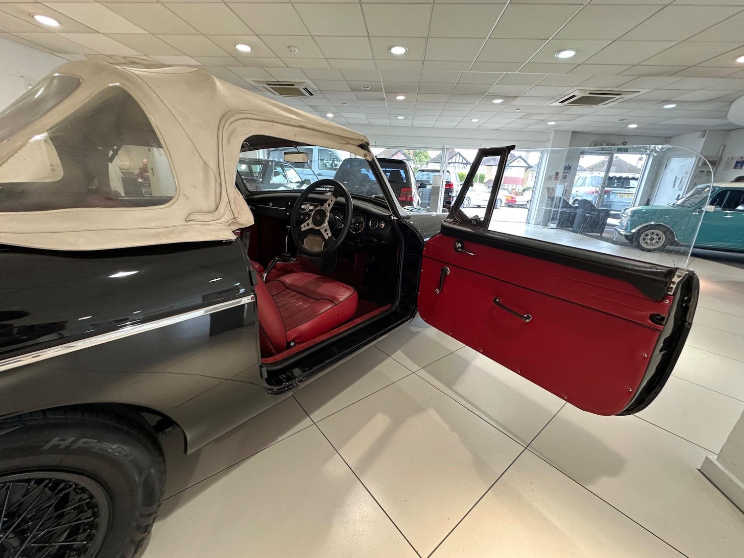 Used MG MGB 1981 for sale - 77460816: Photo 25