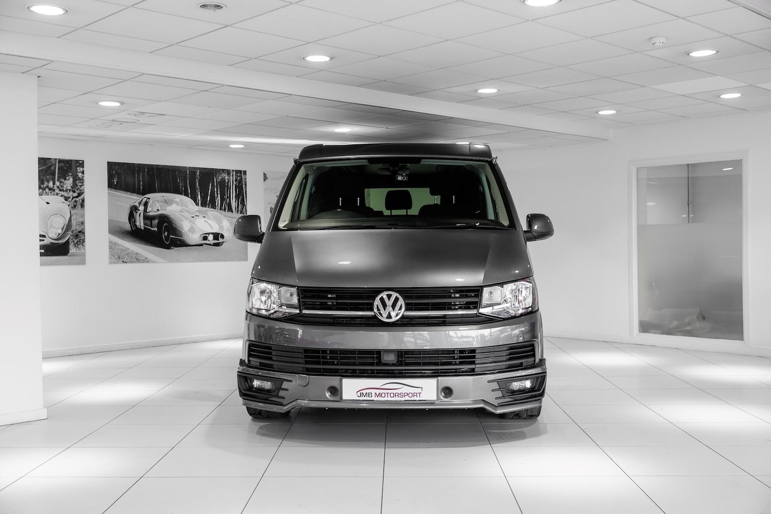 Used Volkswagen Transporter 2018 for sale - 77460819: Photo 2