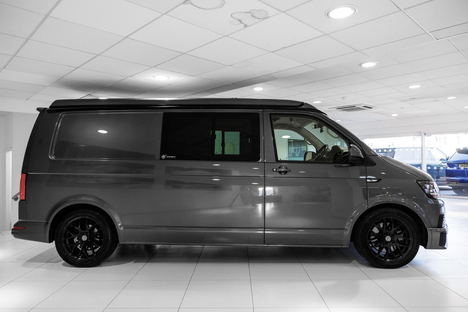 Used Volkswagen Transporter 2018 for sale - 77460819: Photo 5