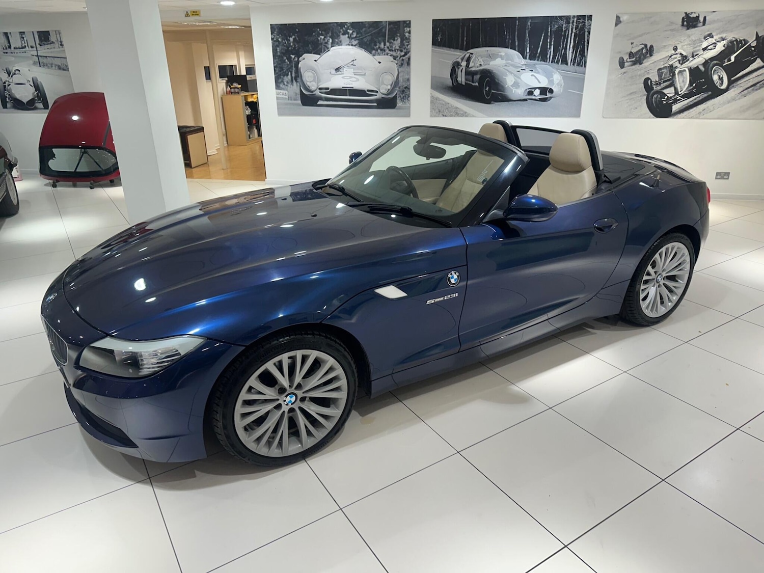 Used BMW Z4 2010 for sale - 78020268: Photo 11