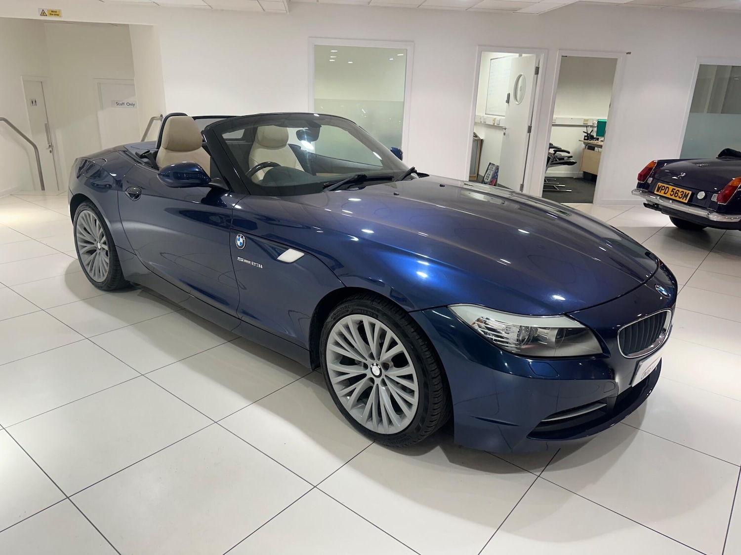 Used BMW Z4 2010 for sale - 78020268: Photo 2