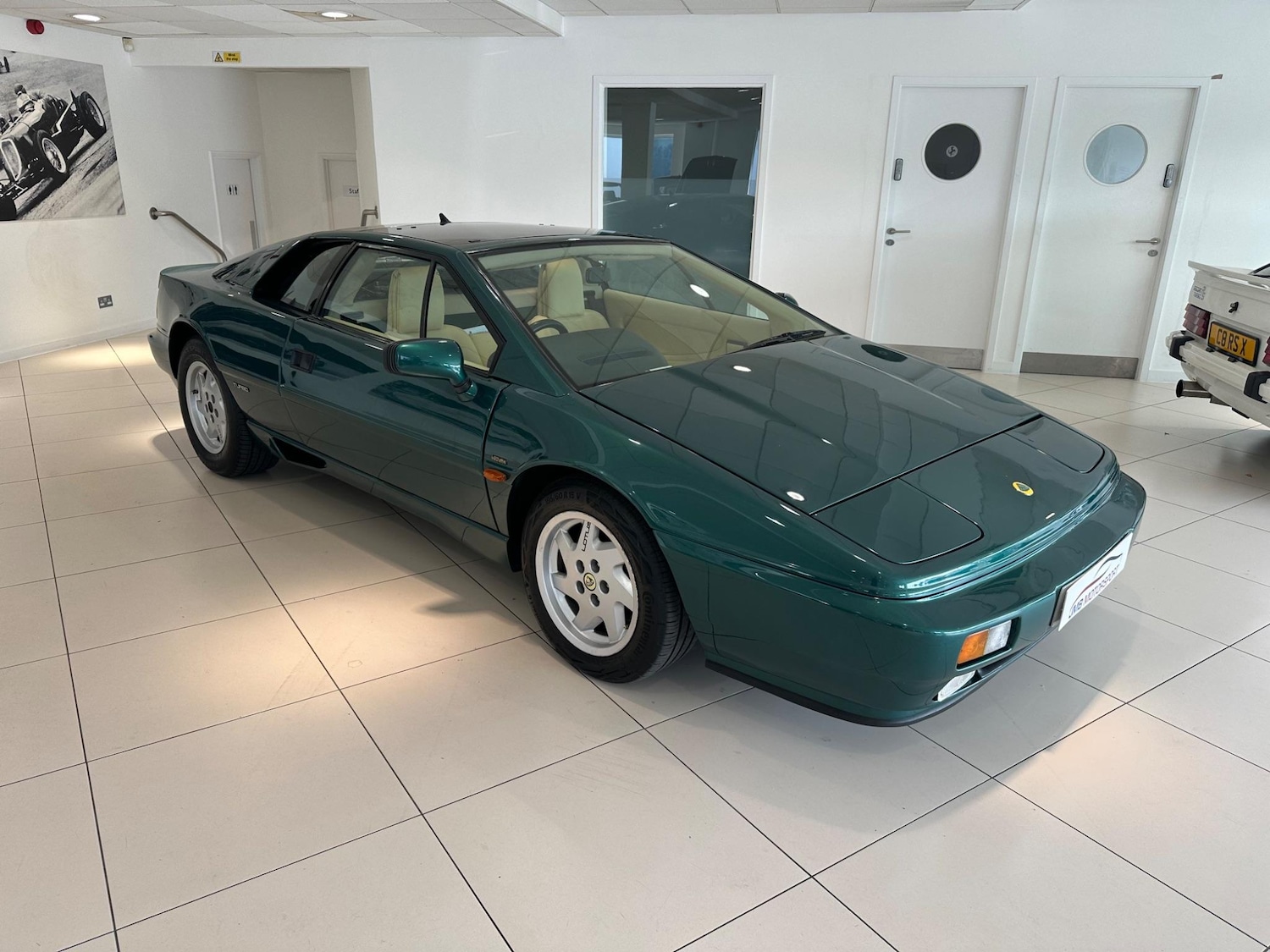 Used Lotus Esprit for sale - 77460815: Photo 3