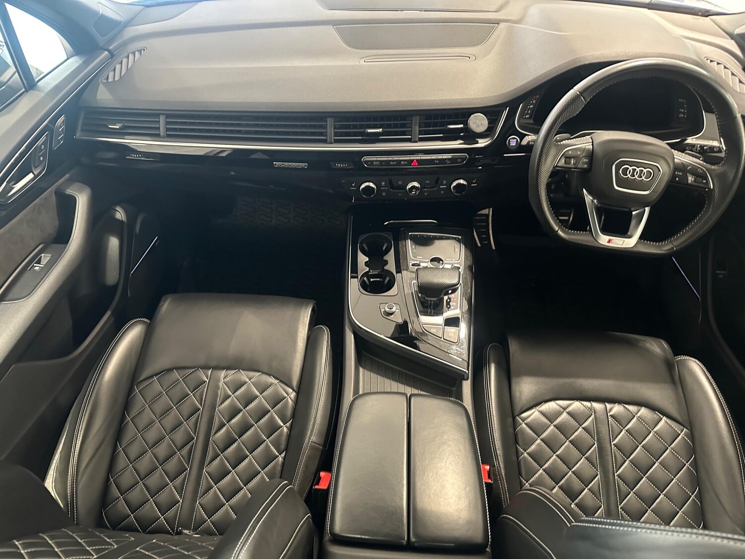 Used Audi Q7 2019 for sale - 77838829: Photo 16