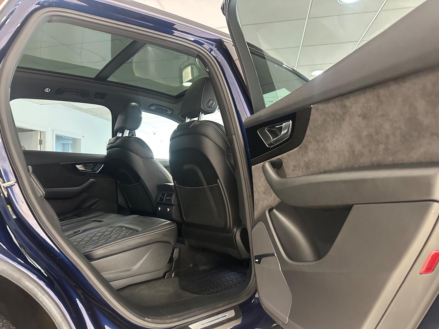 Used Audi Q7 2019 for sale - 77838829: Photo 30