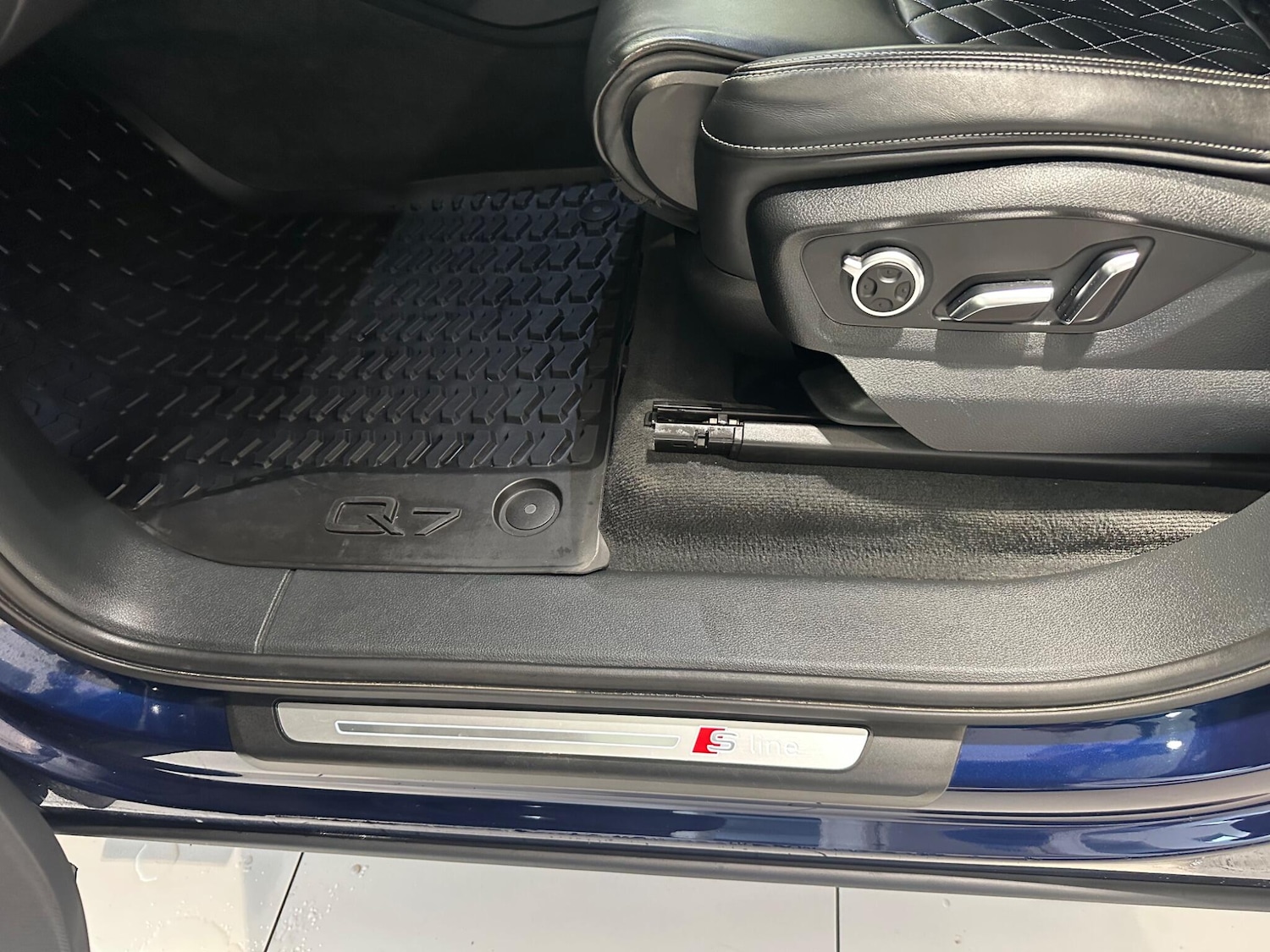 Used Audi Q7 2019 for sale - 77838829: Photo 35