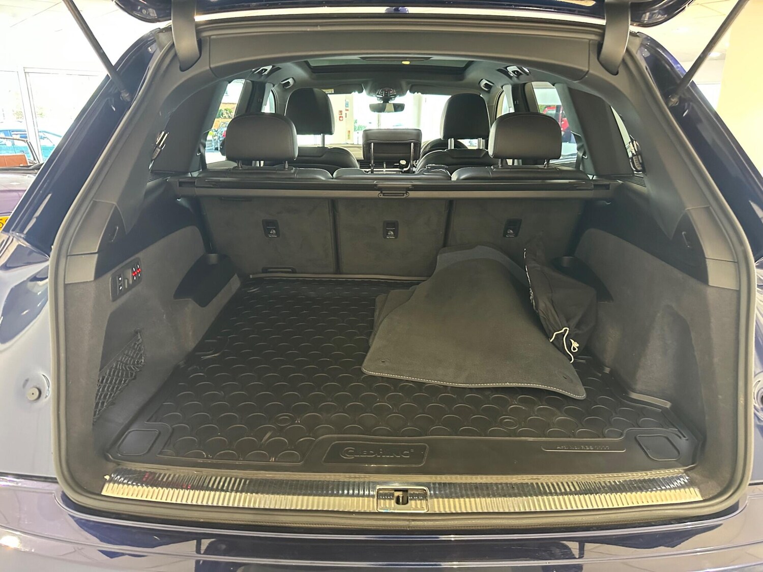 Used Audi Q7 2019 for sale - 77838829: Photo 36