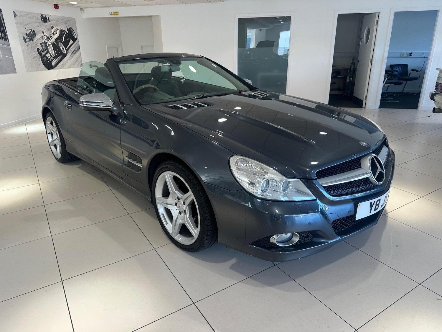 Used Mercedes-Benz SL 2008 for sale - 77460808: Photo 12