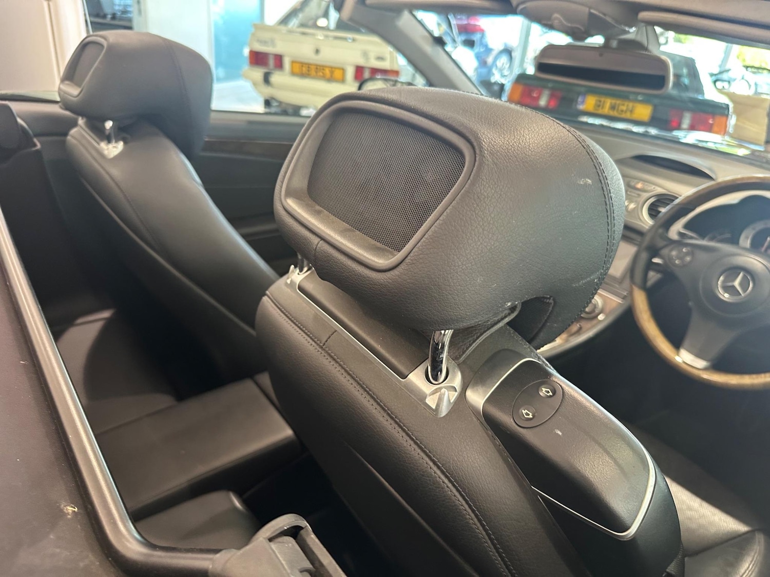 Used Mercedes-Benz SL 2008 for sale - 77460808: Photo 20