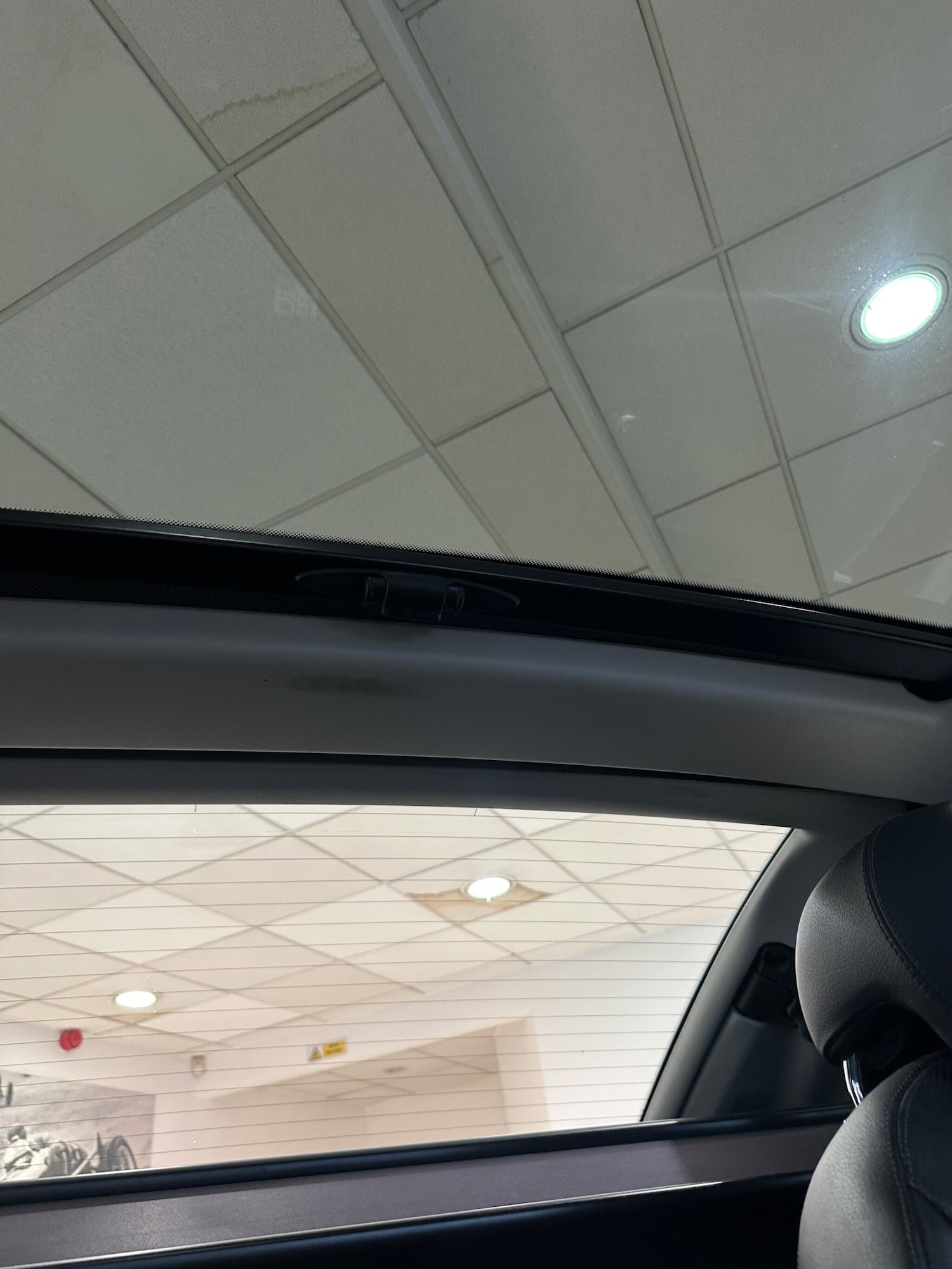 Used Mercedes-Benz SL 2008 for sale - 77460808: Photo 35