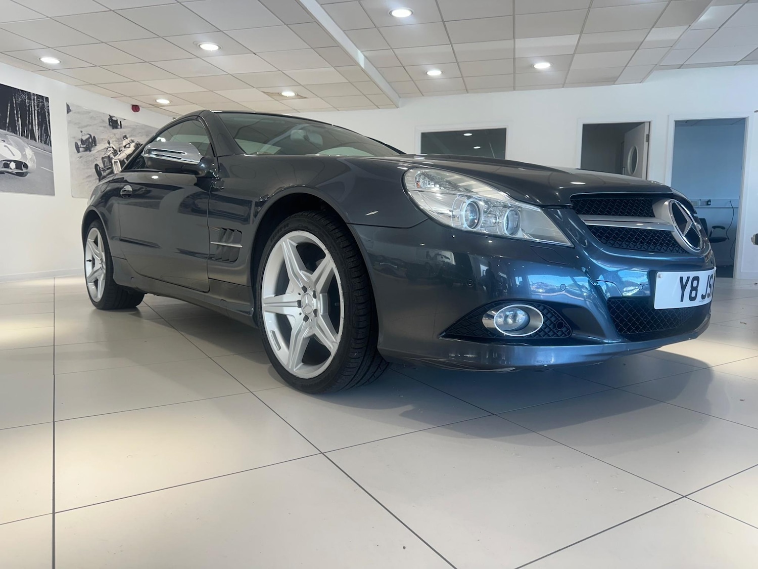 Used Mercedes-Benz SL 2008 for sale - 77460808: Photo 4