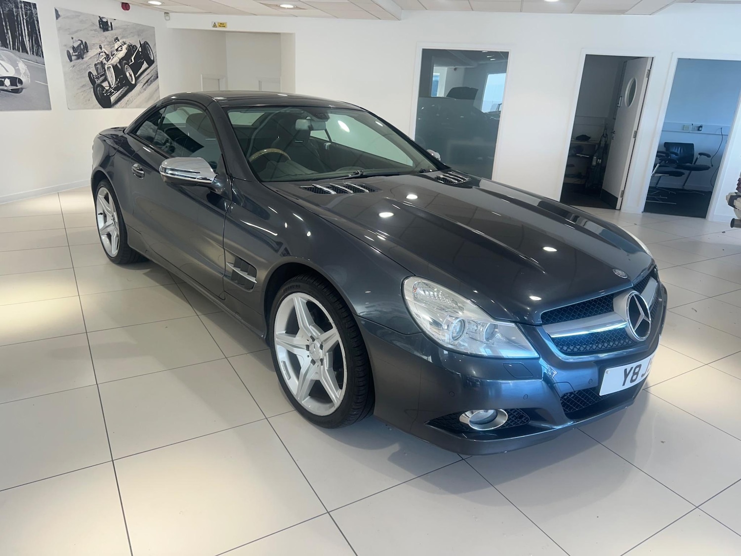 Used Mercedes-Benz SL 2008 for sale - 77460808: Photo 5