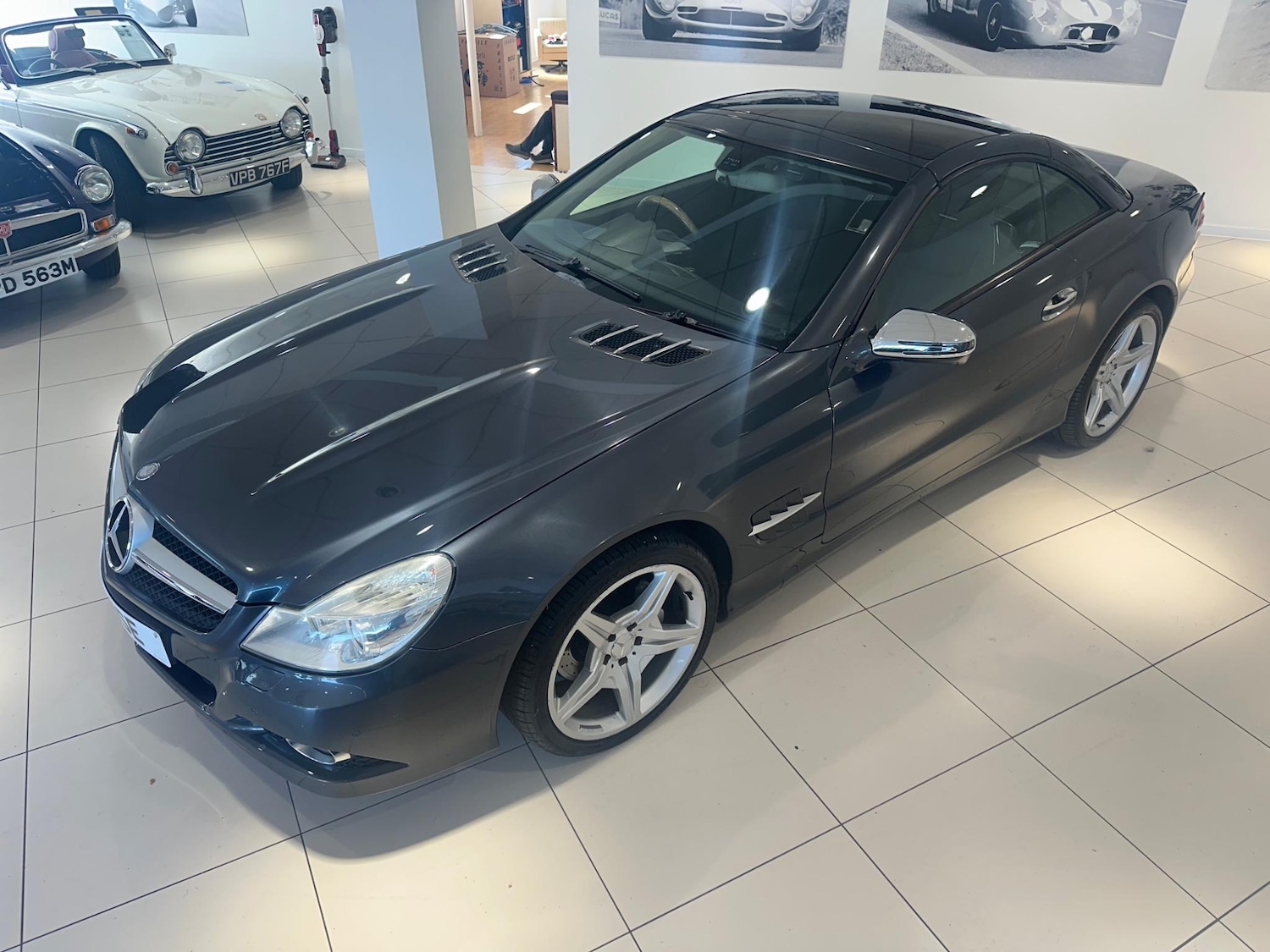 Used Mercedes-Benz SL 2008 for sale - 77460808: Photo 9