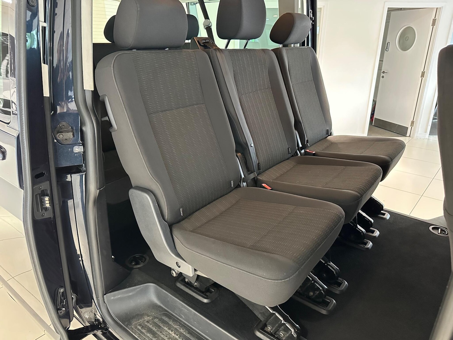 Used Volkswagen Transporter Shuttle 2019 for sale - 77633164: Photo 13