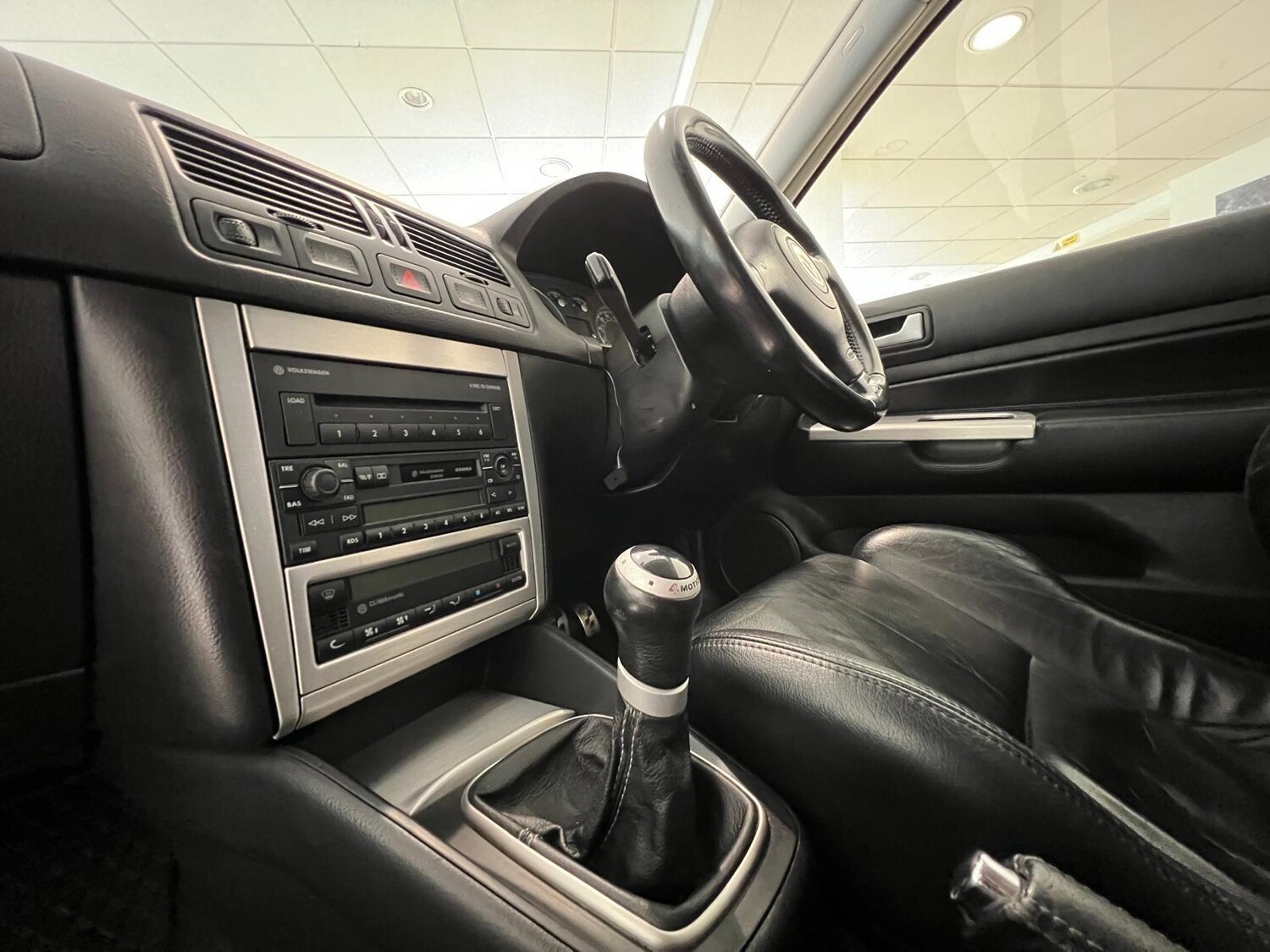 Used Volkswagen Golf 2003 for sale - 77908943: Photo 35