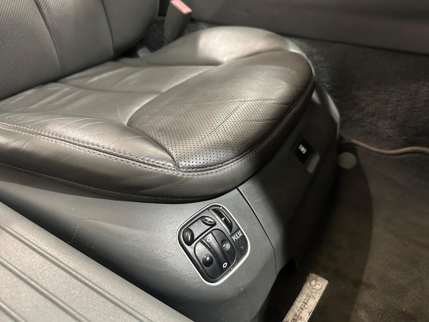 Used Mercedes-Benz SL for sale - 77510728: Photo 36